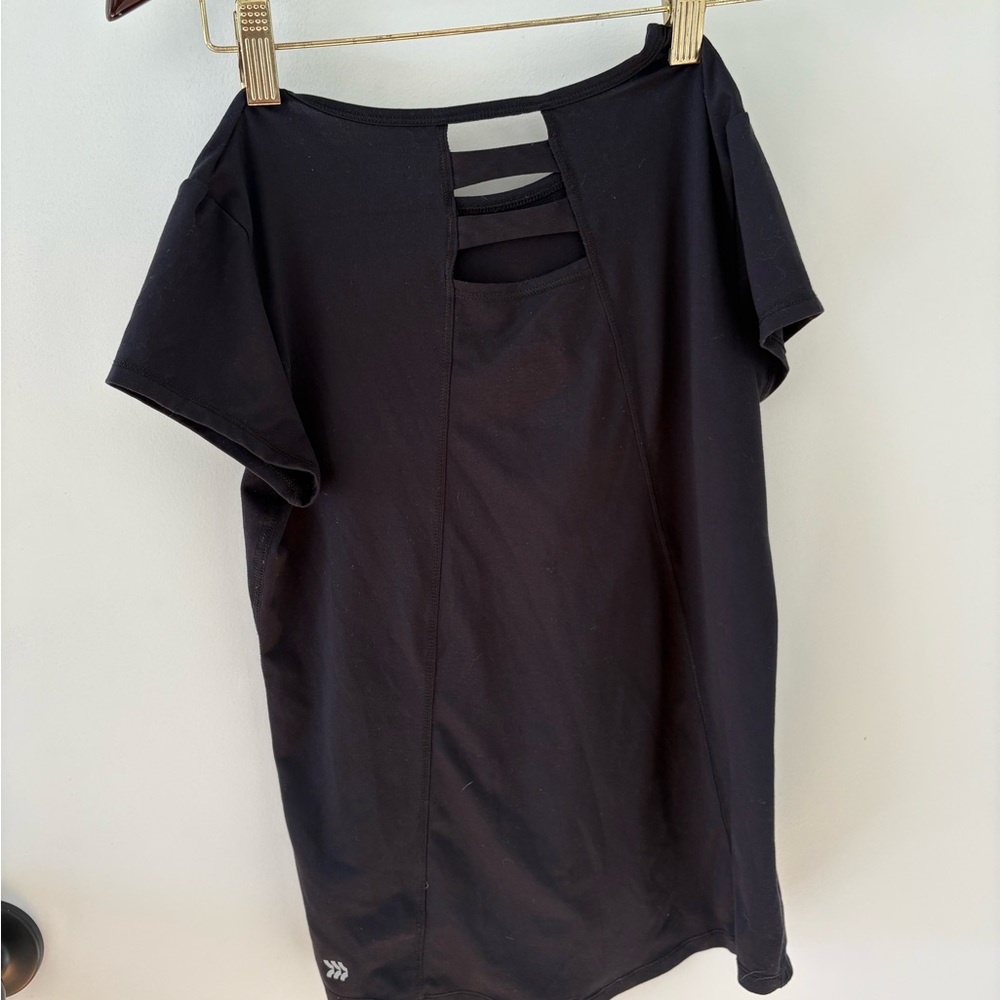 4 athletic items. All girls sizes 10/12